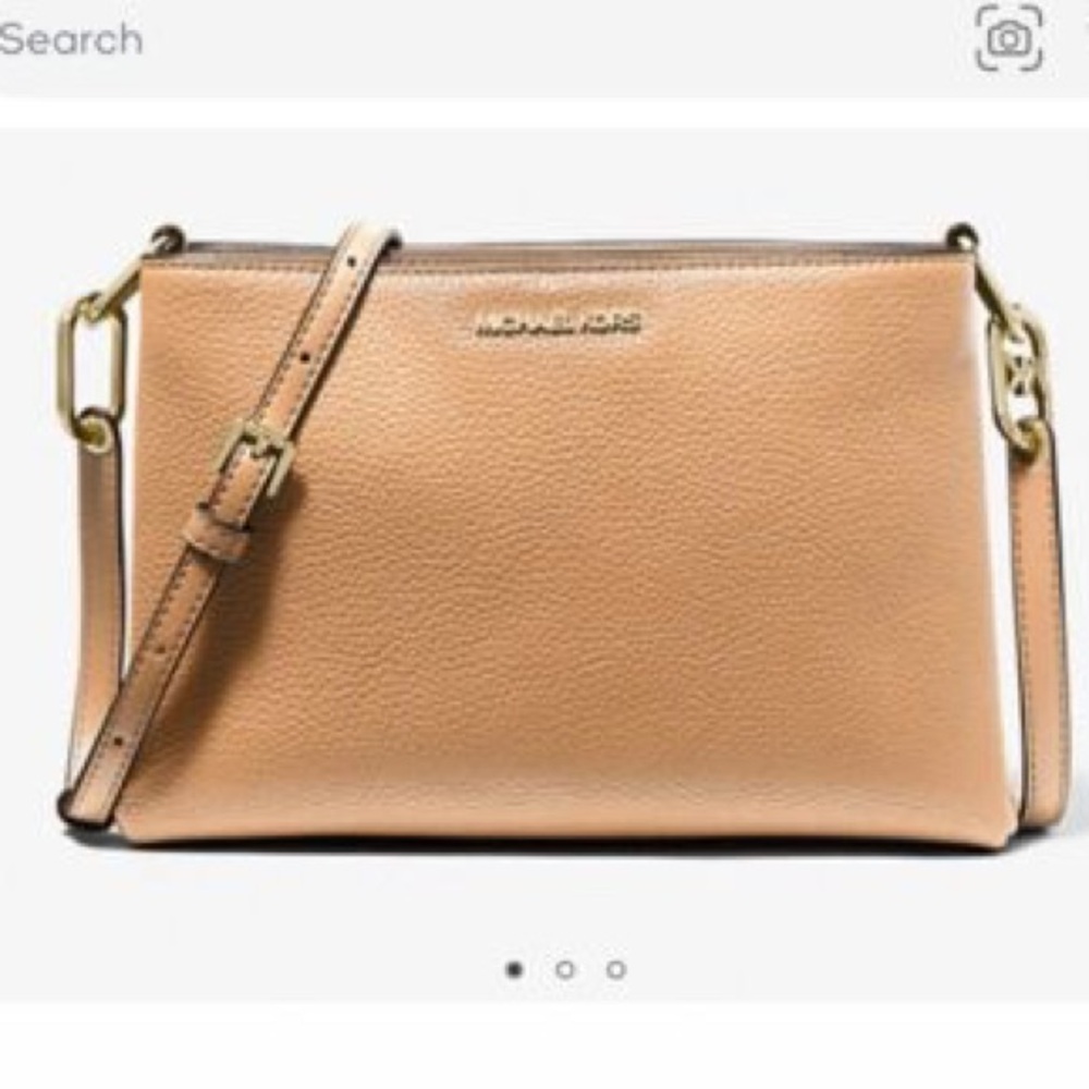 Michael Kors Trisha Medium Pebbled Leather
Crossbody Bag